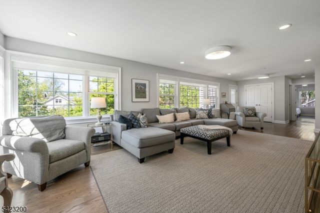 11 Cedar St, Bernards Twp., NJ 07920