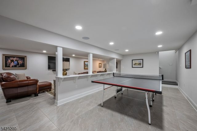 11 Cedar St, Bernards Twp., NJ 07920