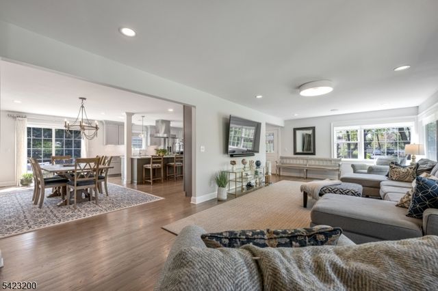 11 Cedar St, Bernards Twp., NJ 07920