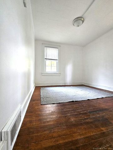 10 Benedict Street, Plymouth, CT 06786