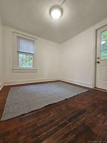 10 Benedict Street, Plymouth, CT 06786
