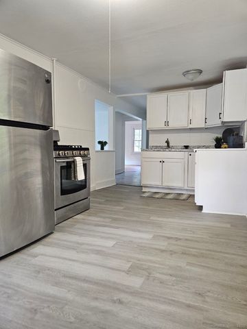 10 Benedict Street, Plymouth, CT 06786