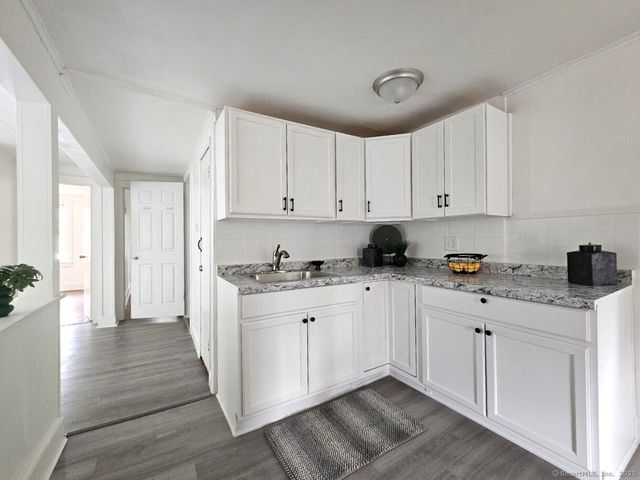 10 Benedict Street, Plymouth, CT 06786