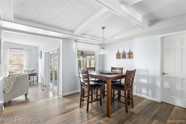 1904 Chelsea Court, Rochester Hills, MI 48306