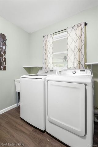 1904 Chelsea Court, Rochester Hills, MI 48306