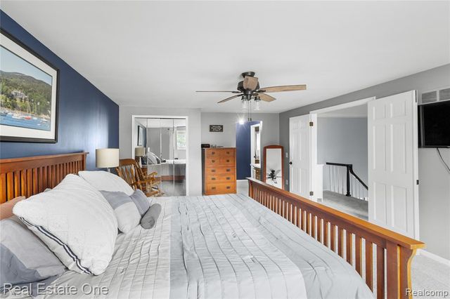 1904 Chelsea Court, Rochester Hills, MI 48306