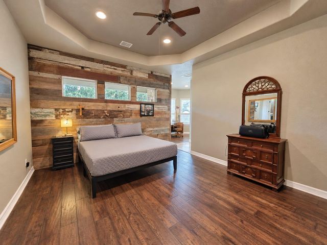 158 High River Ranch DR, Liberty Hill, TX 78642