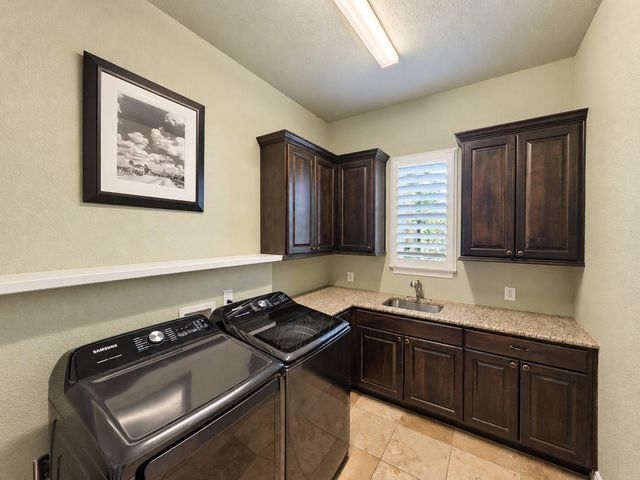 158 High River Ranch DR, Liberty Hill, TX 78642