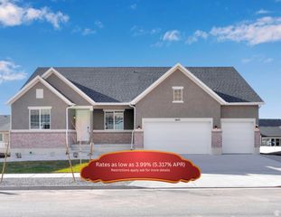 8645 N HALLORAN CT #1323, Lake Point, UT 84074