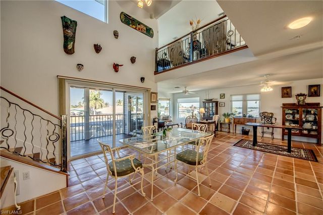 2702 Bruce ST, Matlacha, FL 33993