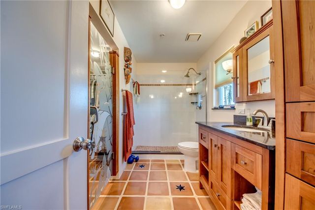 2702 Bruce ST, Matlacha, FL 33993