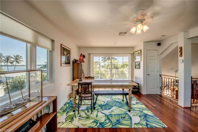 2702 Bruce ST, Matlacha, FL 33993