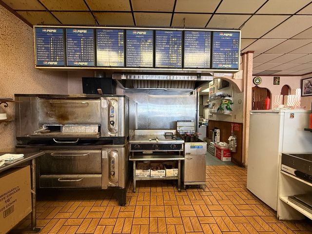 2420 Massachusetts Avenue, Cambridge, MA 02140