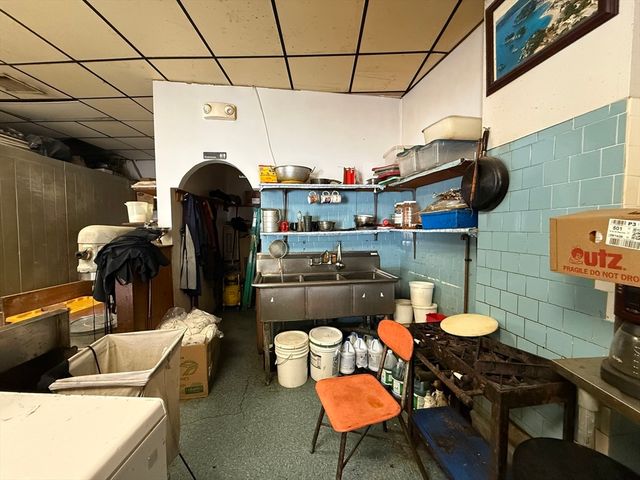 2420 Massachusetts Avenue, Cambridge, MA 02140