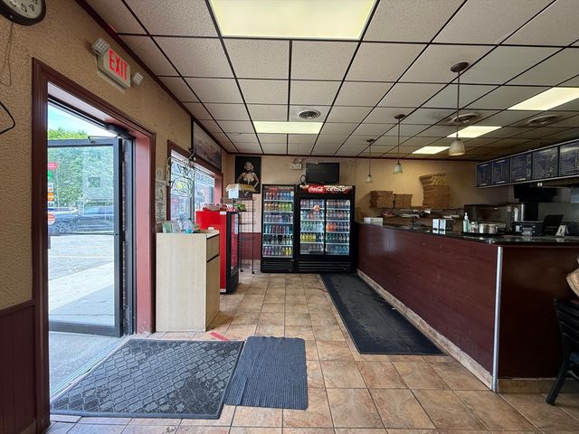 2420 Massachusetts Avenue, Cambridge, MA 02140