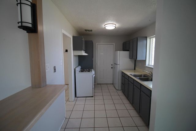 5725 WAYCROSS Avenue, El Paso, TX 79924