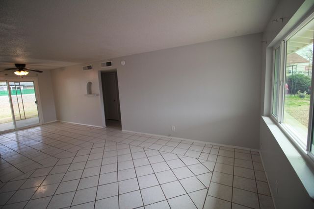 5725 WAYCROSS Avenue, El Paso, TX 79924