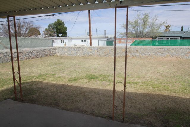 5725 WAYCROSS Avenue, El Paso, TX 79924