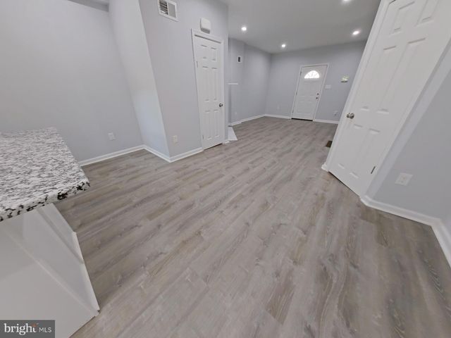 5652 BEAUMONT AVE, Philadelphia, PA 19143