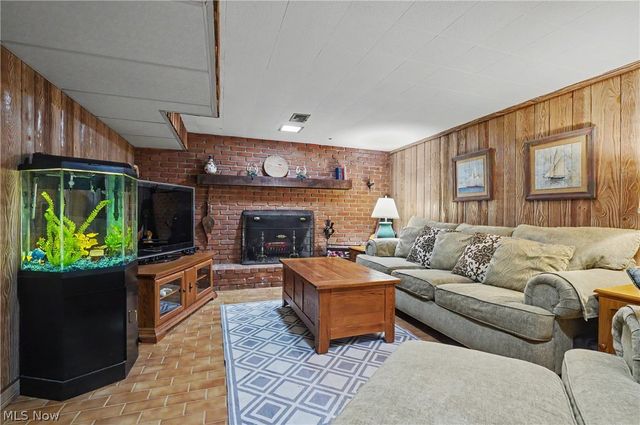402 Broadview Road, Tallmadge, OH 44278
