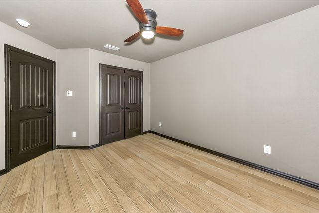 6928 Carrington Lane, Fort Worth, TX 76137