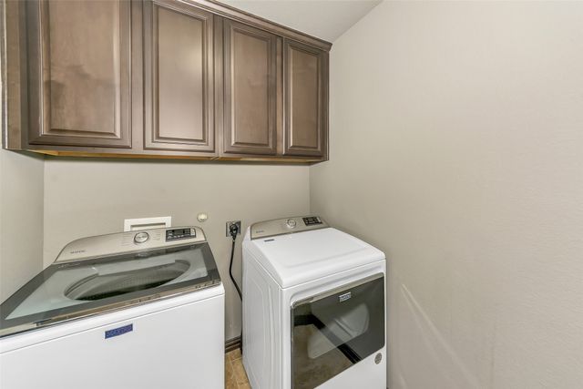 6928 Carrington Lane, Fort Worth, TX 76137