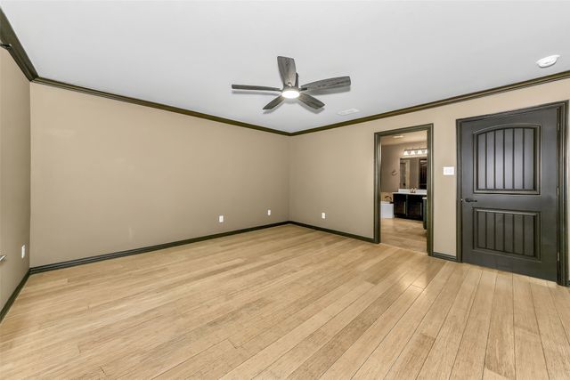 6928 Carrington Lane, Fort Worth, TX 76137