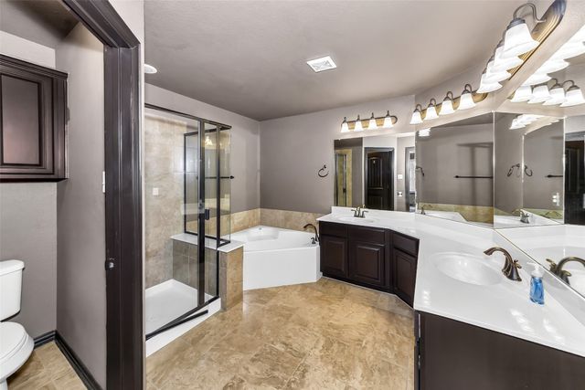 6928 Carrington Lane, Fort Worth, TX 76137