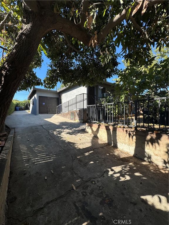 529 S Sydney, East Los Angeles, CA 90022