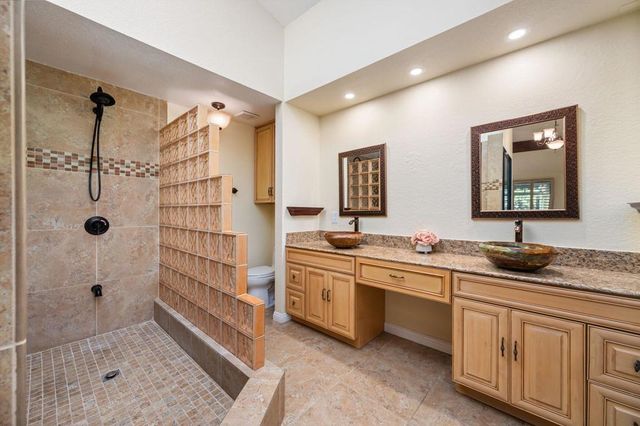 44017 Erie Court, Indian Wells, CA 92210