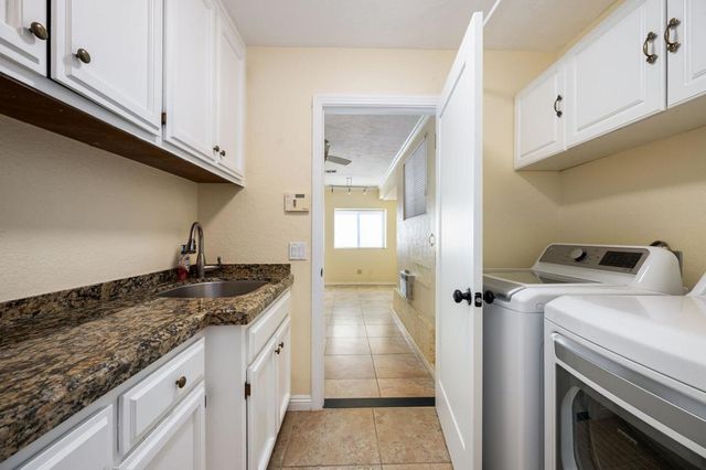 44017 Erie Court, Indian Wells, CA 92210