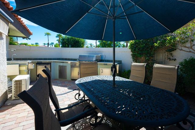 44017 Erie Court, Indian Wells, CA 92210