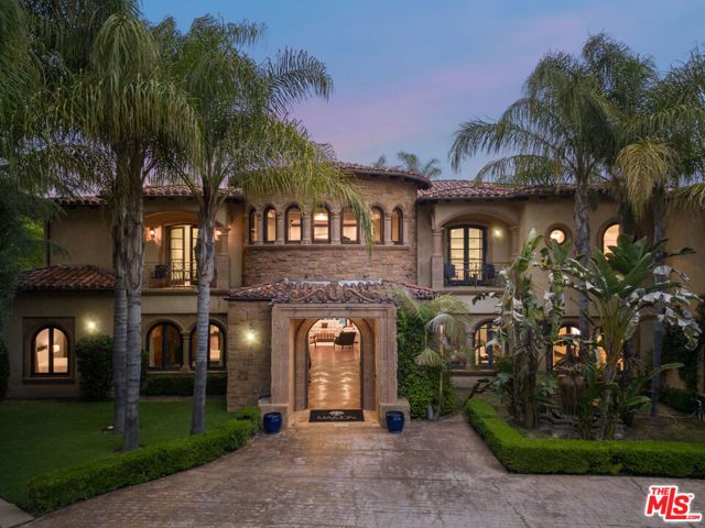 18607 Cassandra Street, Tarzana (los Angeles), CA 91356