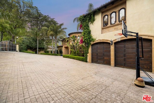 18607 Cassandra Street, Tarzana (los Angeles), CA 91356