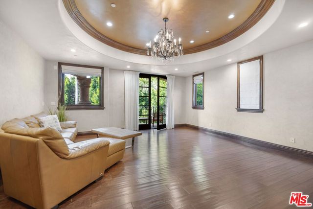 18607 Cassandra Street, Tarzana (los Angeles), CA 91356