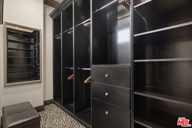 18607 Cassandra Street, Tarzana (los Angeles), CA 91356