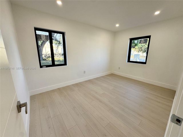 2501 NW 151st St, Miami Gardens, FL 33054