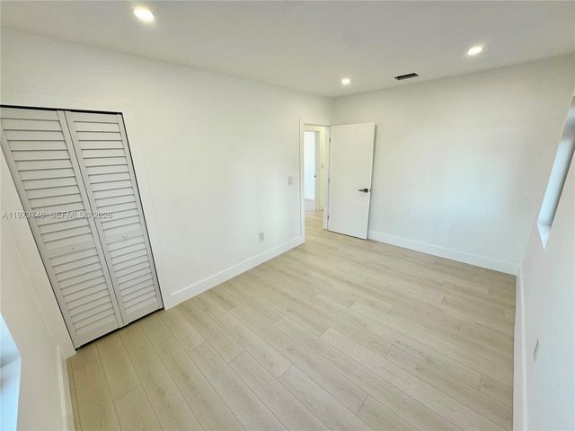 2501 NW 151st St, Miami Gardens, FL 33054