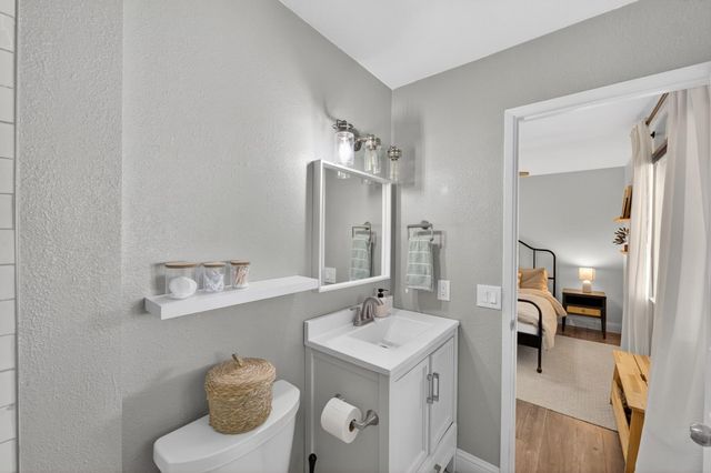 7920 Deer Water Dr, Sacramento, CA 95823