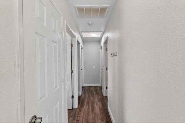 7920 Deer Water Dr, Sacramento, CA 95823