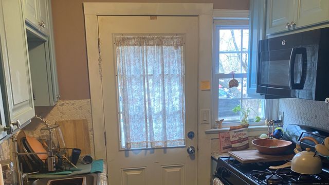 18 Bridge Street 4B, Naugatuck, CT 06770