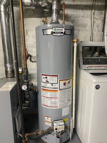 18 Bridge Street 4B, Naugatuck, CT 06770