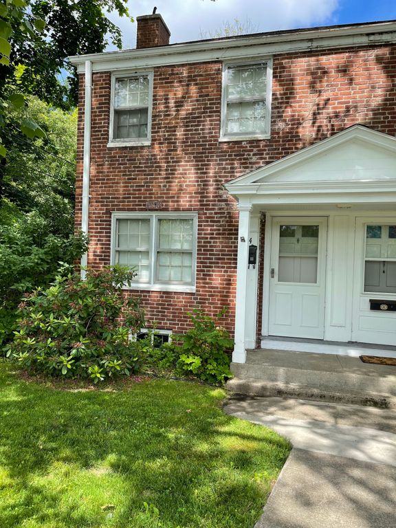 18 Bridge Street 4B, Naugatuck, CT 06770