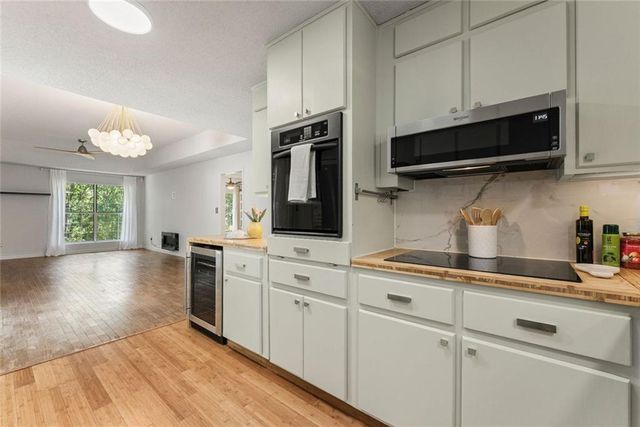 4126 Glenwood Drive, Gainesville, GA 30506