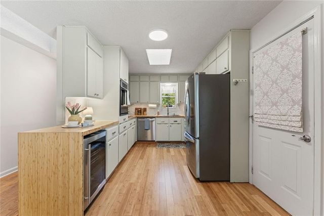 4126 Glenwood Drive, Gainesville, GA 30506