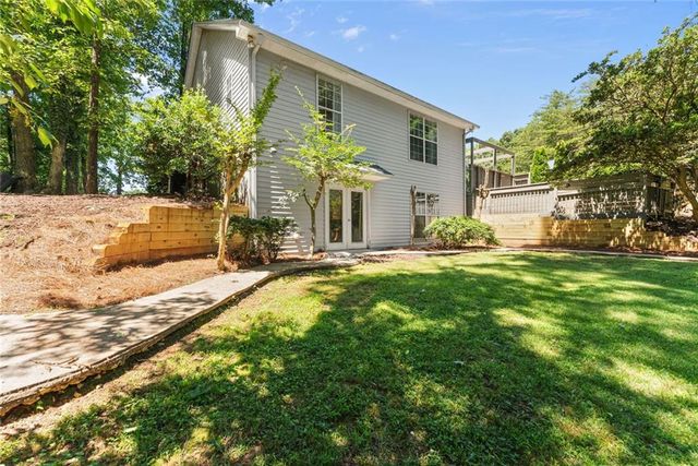 4126 Glenwood Drive, Gainesville, GA 30506