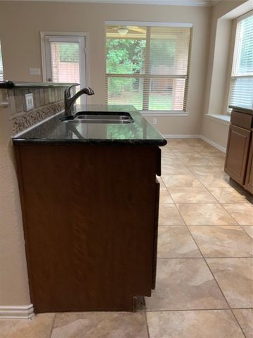10 Quillwood Place, The Woodlands, TX 77354
