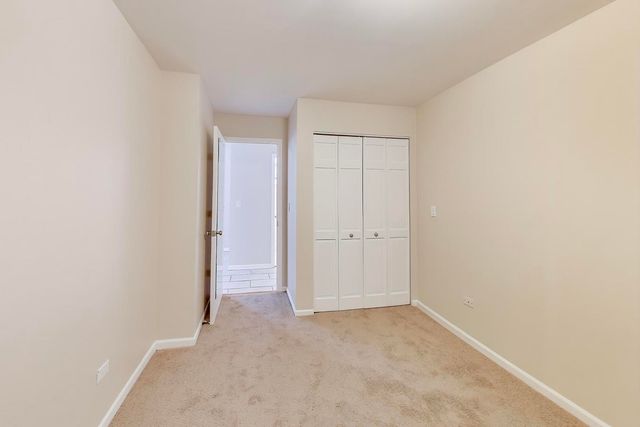 46 6th Avenue GJ, La Grange, IL 60525