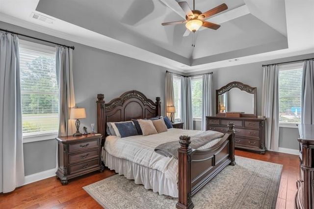 1006 Silver Thorne Drive, Loganville, GA 30052