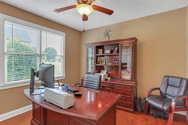 1006 Silver Thorne Drive, Loganville, GA 30052